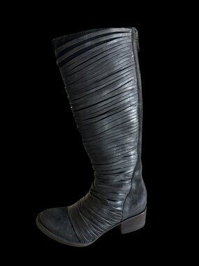 Freebird by Steven Logan Boot in Black New in Box